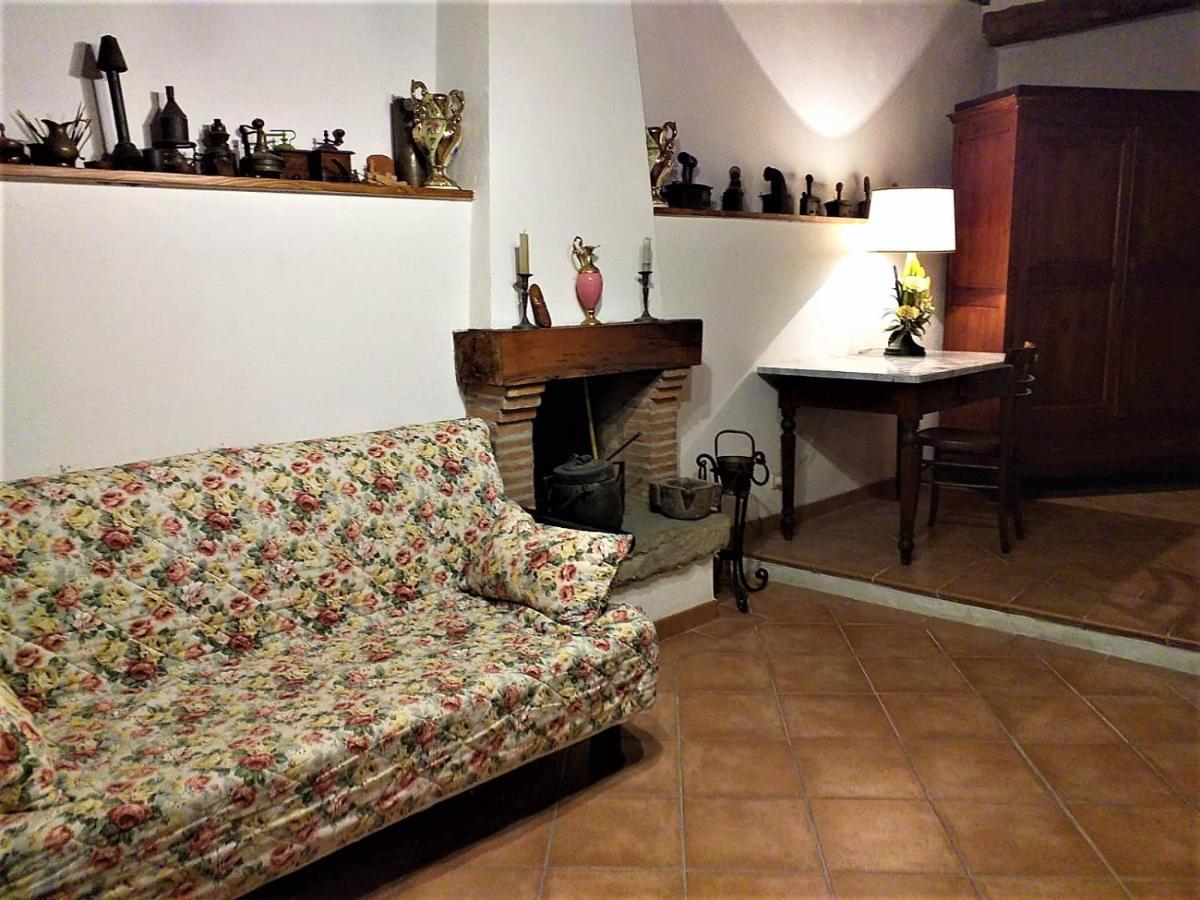 Antica Torre "La Casalta" Apartman Petroio Kültér fotó